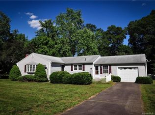 34 Glenwood Dr, Windsor, CT 06095