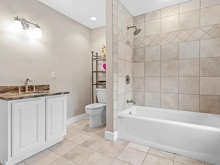 34 Glen Rd — Photo 35