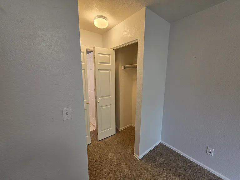 1117 S Ventura Cir #C — Photo 11
