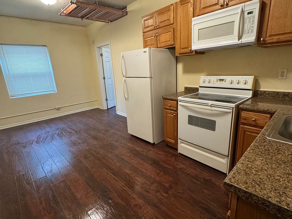 1st image of 529 N Main St #529