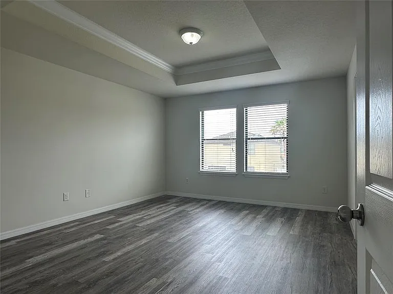 4515 Savannah Holly Pl — Photo 21