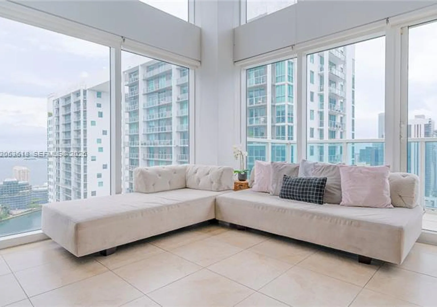 41 SE 5th St cu-2102, Miami, FL 33131 — Photo 4