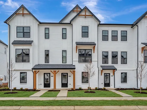 4498 Yellowwood Ave, Brownsburg, IN 46112