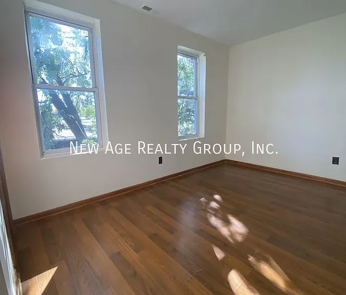 5026 Walnut St #3 — Photo 23
