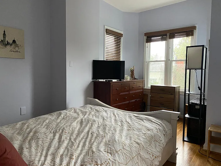 620 7th St NE #A — Photo 12