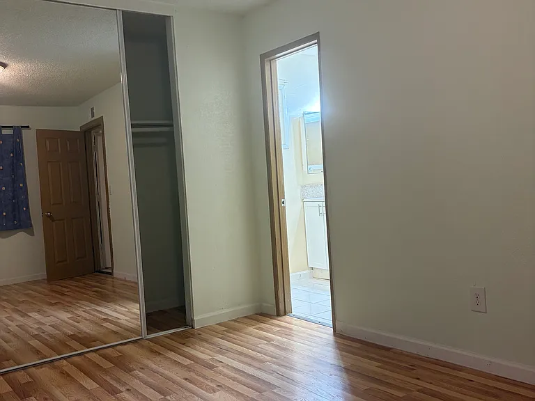 10416 Hole Ave — Photo 17