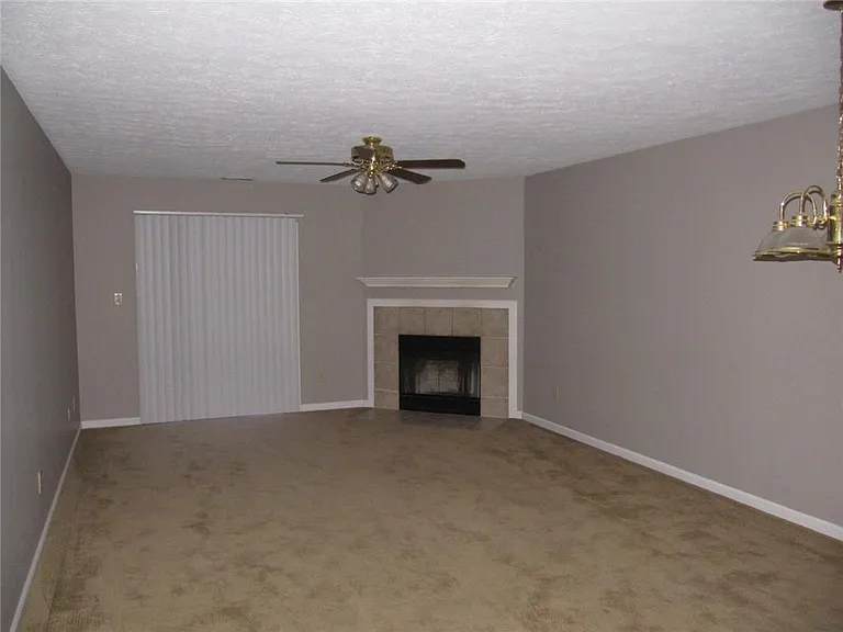 4647 Elkhorn Ct — Photo 10