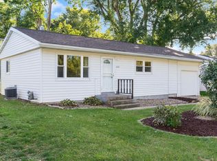 1033 Ridgewood Way, Madison, WI 53713