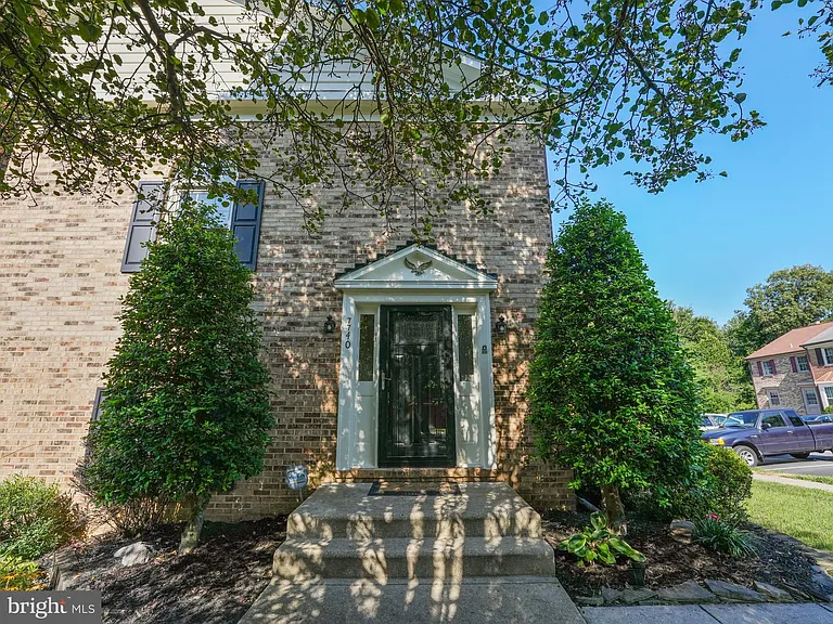 7740 Bristol Square Ct — Photo 2