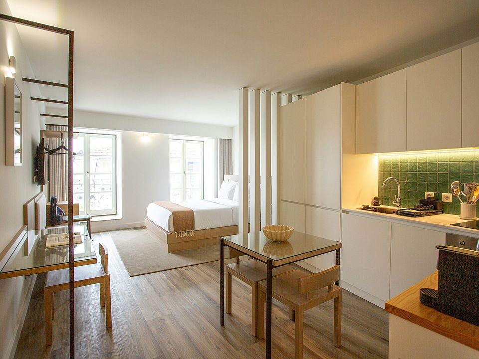 1st image of 130 Beekman St #8M
