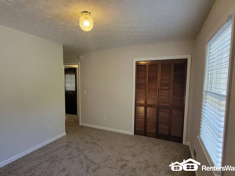 2532 Mistletoe Ln — Photo 22