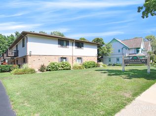 225 Dyckman Ave, South Haven, MI 49090