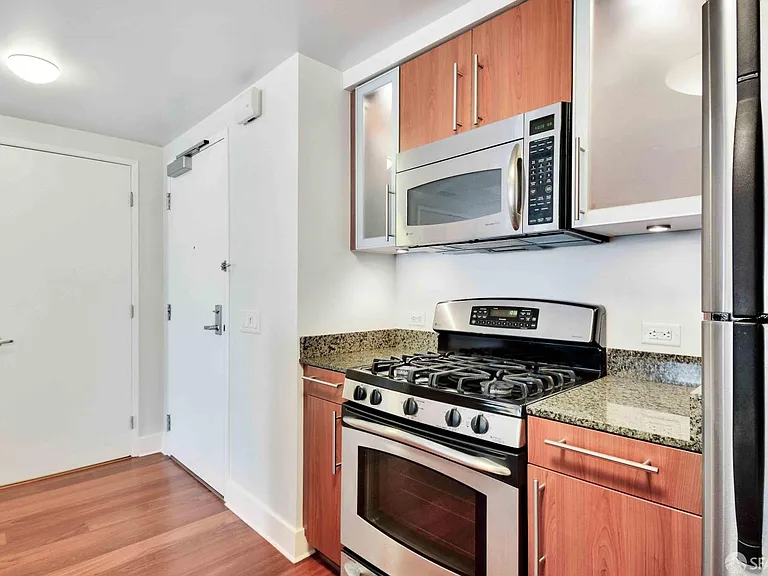 50 Lansing St #305 — Photo 3