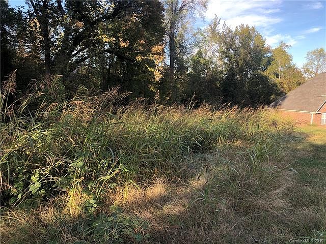 2nd image of 8635 Willhill Rd