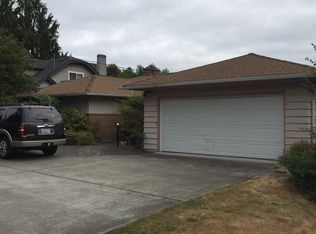 2207 40th Pl, Des Moines, IA 50310