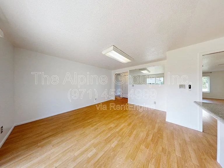 2314 SE 53rd Ave — Photo 16