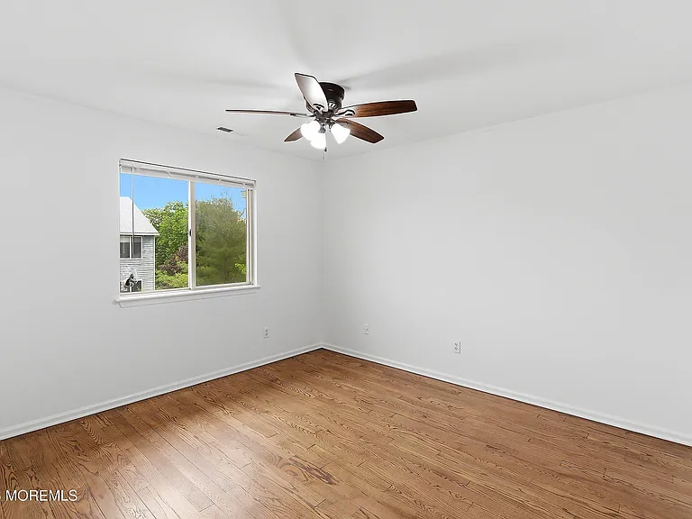 190 Spruce St #10 — Photo 24