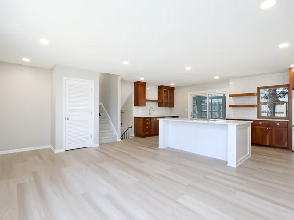 4400 66th St, Urbandale, IA 50322