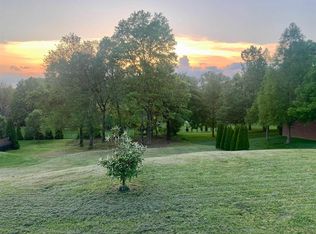 260 Ridgecrest Pl, Owensboro, KY 42301