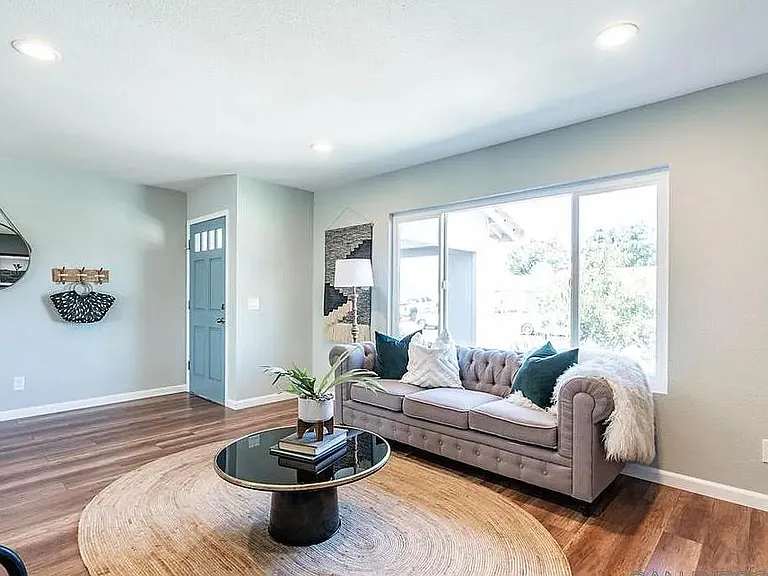 10339 Darden Rd — Photo 2