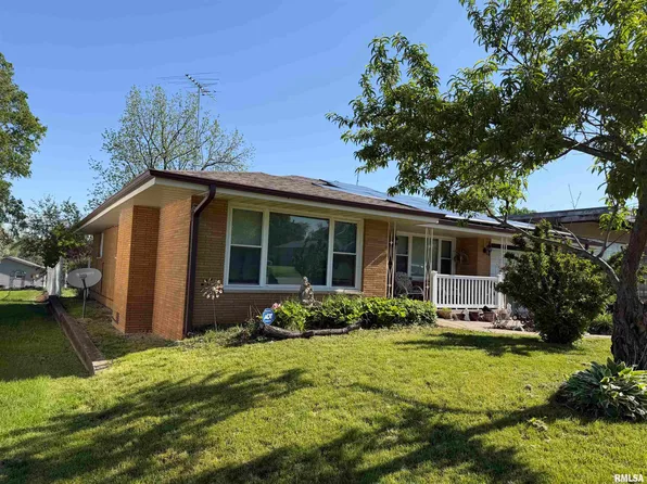 104 E Main St, Biggsville, IL 61418