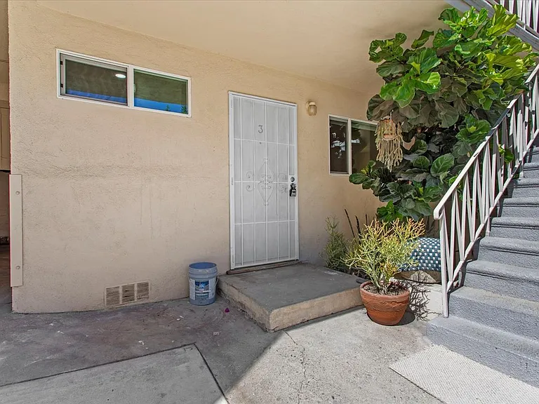 908 N San Vicente Blvd #3 — Photo 11