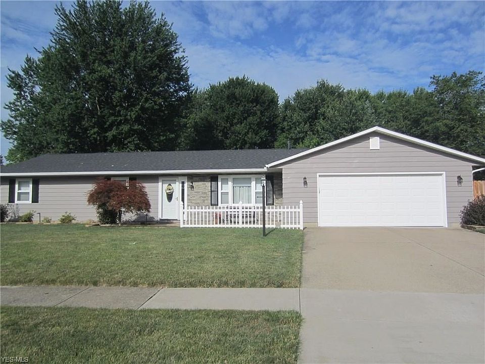 1st image of 114 Naples Dr
