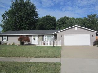 114 Naples Dr, Elyria, OH 44035