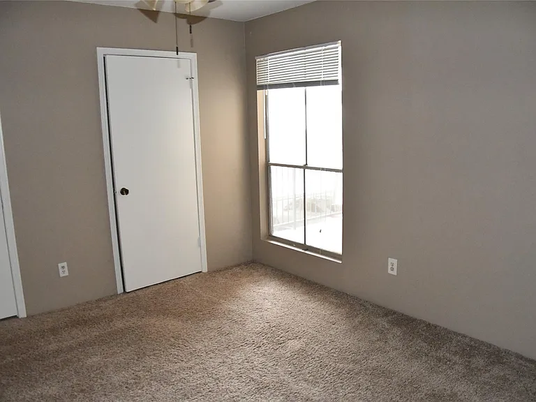 800 Post Oak Blvd #6 — Photo 3