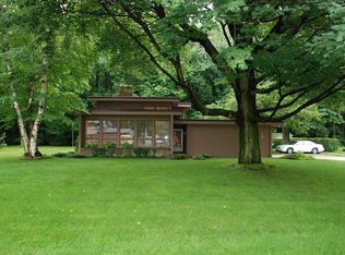 6769 Walnut Creek Dr, Fairview, PA 16415