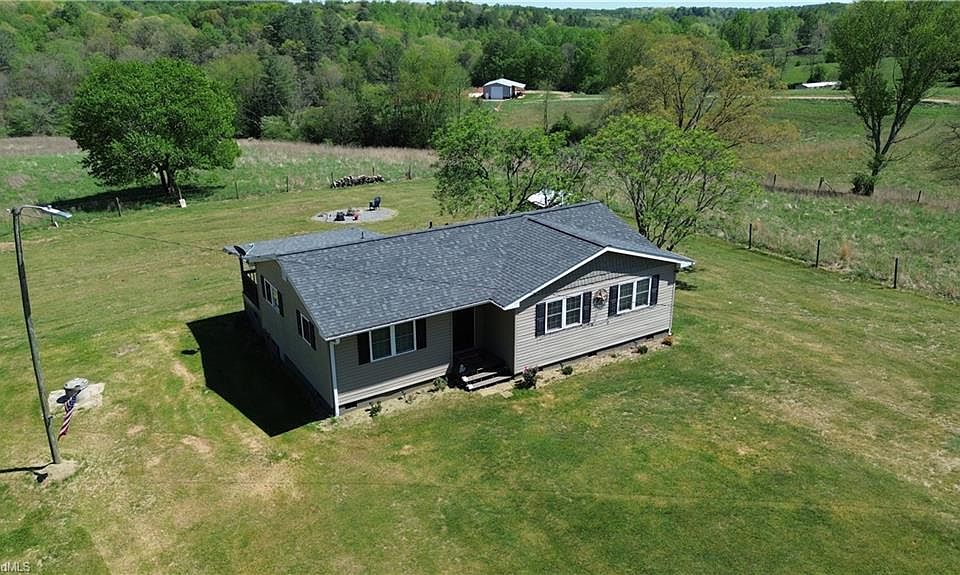 1st image of 605 Liberty School Rd