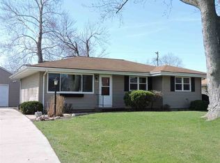 5740 N Hamilton Rd, Peoria, IL 61614