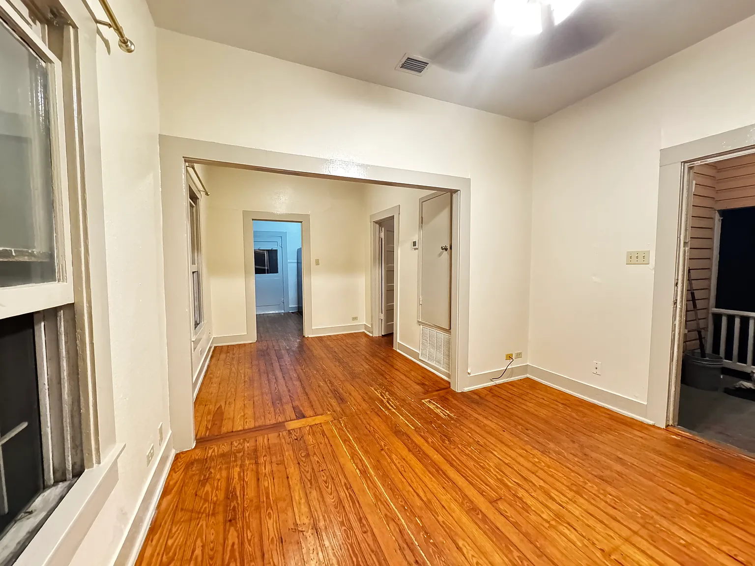 505 Wilmington Ave — Photo 3