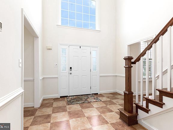 3rd image of 78 Cardinal Forest Dr