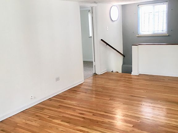 4th image of 1141 N Marion St #3