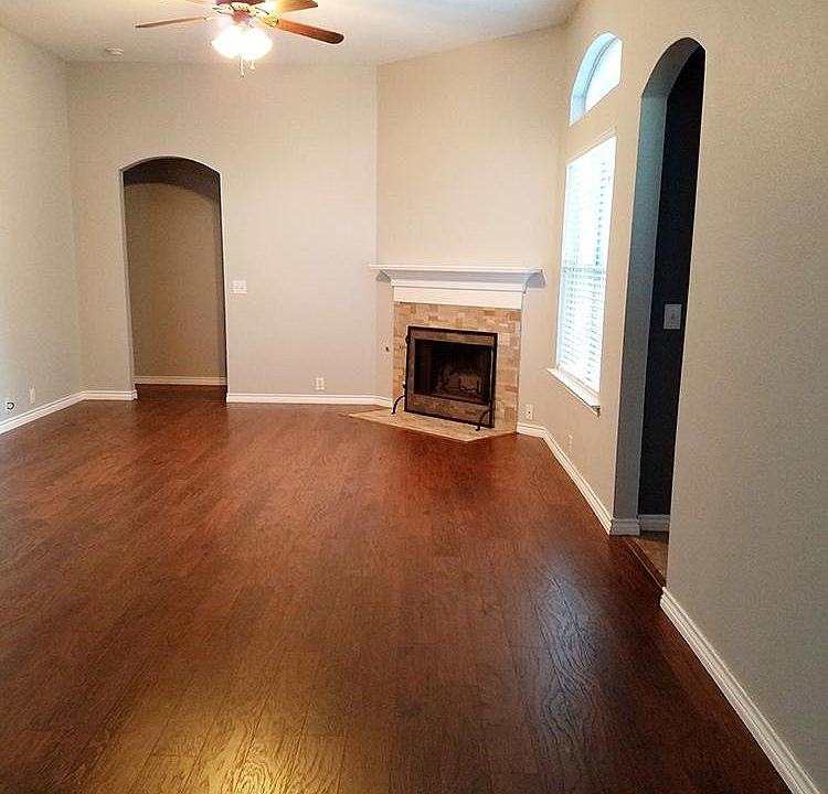 2nd image of 500 Welch Dr