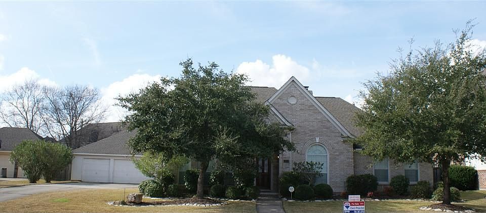 1st image of 7619 Guinevere Dr
