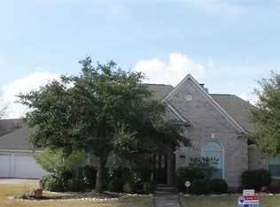 7619 Guinevere Dr, Sugar Land, TX 77479