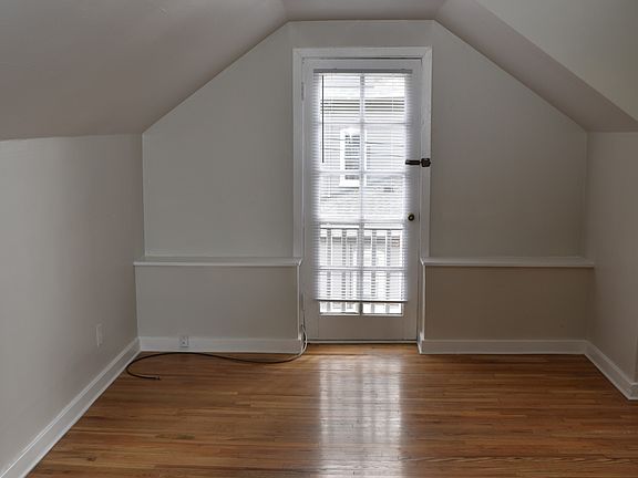 4th image of 64 N I St #1