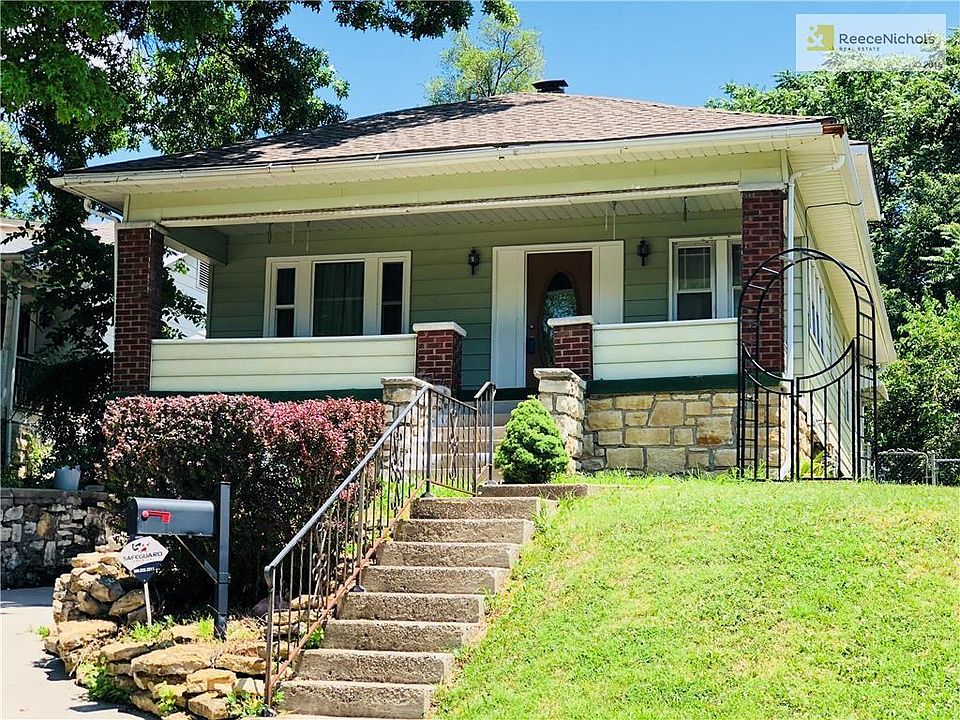 1st image of 2633 Grandview Blvd
