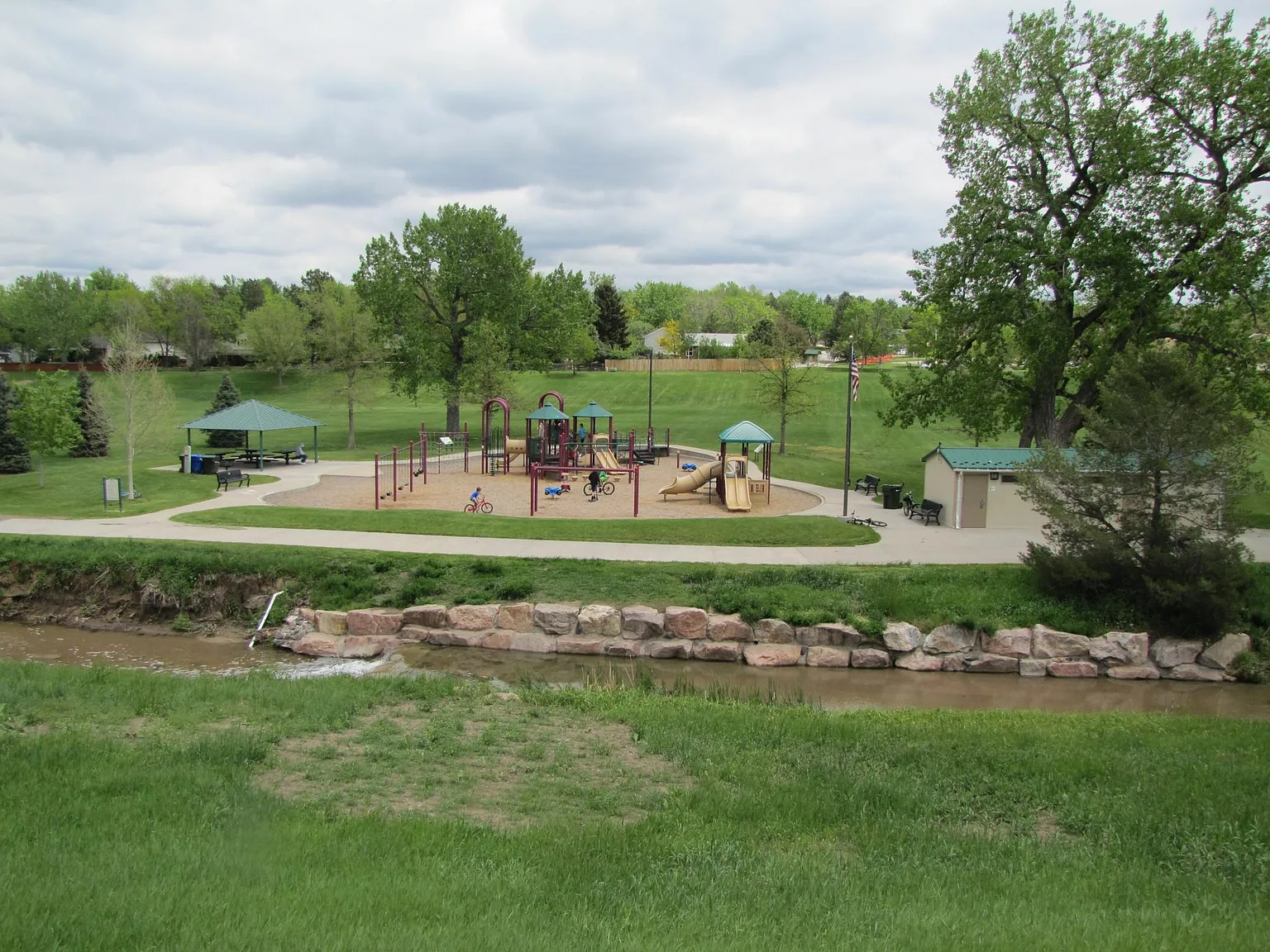 2662 E Easter Ave — Photo 3
