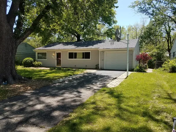 1545 SW 23rd Park, Topeka, KS 66611