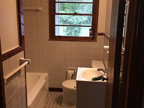 4th image of 5453 Alder Dr