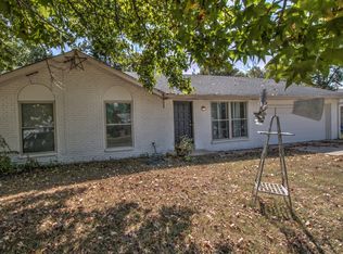 604 Ridgewood Dr, Pryor, OK 74361