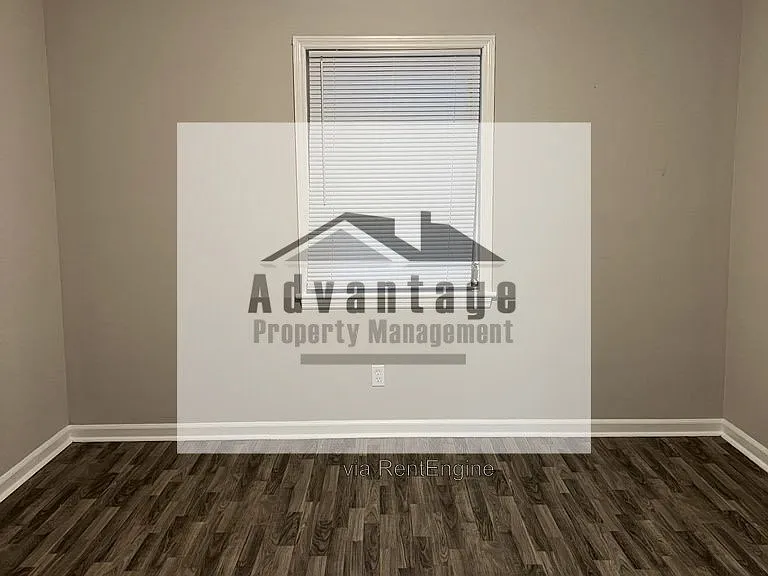 1618 Patricia Dr — Photo 6