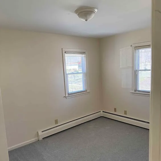 736 Charlotte Ave NW — Photo 14