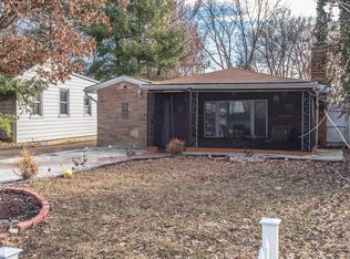 6974 Lindenwood Pl, Saint Louis, MO 63109