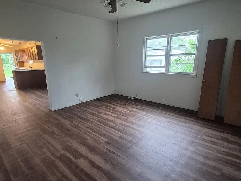 205 1st Ave — Photo 12