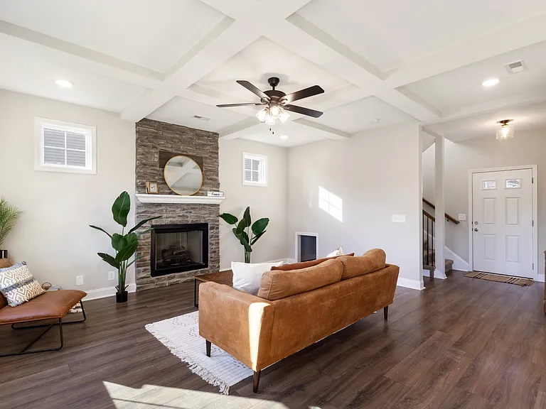 2433 Bucklin Dr — Photo 11