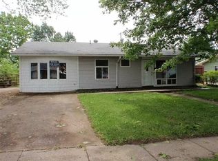 1667 Drake Dr, Xenia, OH 45385